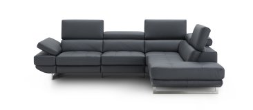 J&M Furniture Annalaise Sectional