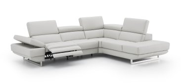 J&M Furniture Annalaise Sectional