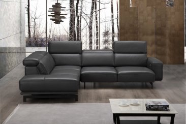 J&M Furniture Davenport Sectional