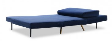 J&M Furniture Julius II Love Bed