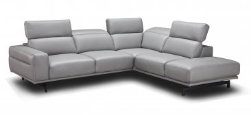 J&M Furniture Davenport Sectional